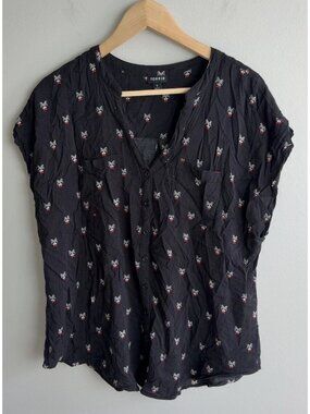 Torrid Black Raccoon Bow Tie Print Rayon Button Front Blouse Plus Size 1 Women’s